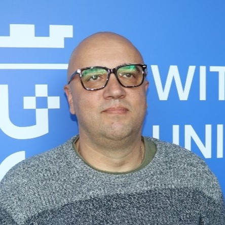 Mariusz Makowski