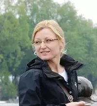 E. Wieczerzak