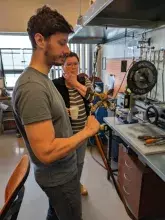 Wizyta dmuchaczy szkła z Niemiec w Pracowni Szkła Laboratoryjnego