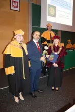 Inauguracja roku akademickiego 2025/2026 na Wydziale Chemii UG - wręczanie medalu prof. Sokołowskiego