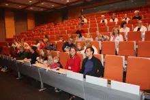 Chemiłajki na Wydziale Chemii – nauka w świątecznej odsłonie