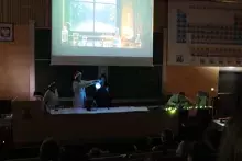 Chemiłajki na Wydziale Chemii – nauka w świątecznej odsłonie