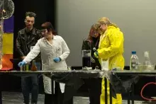 Pokaz Koła Naukowego Biznesu Chemicznego