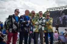 pokaz mody - wśród modeli rektor UG