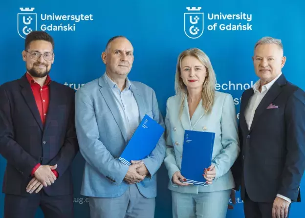 Wczesne wykrywanie skażeń pestycydami i bronią chemiczną - komercjalizacja wynalazku zespołu naukowego prof. Piotra Skowrona