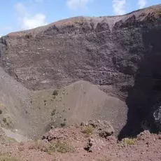Krater Wezuwiusza.
